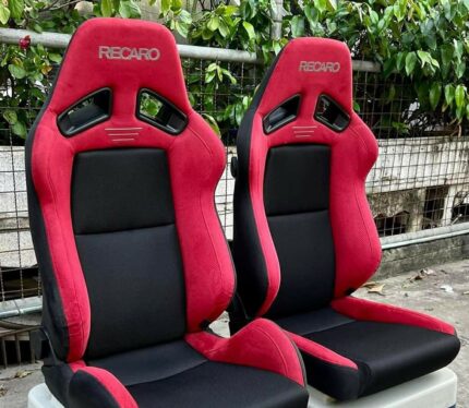 Mitsubishi Lancer Evo 9/X front Recaro Seats