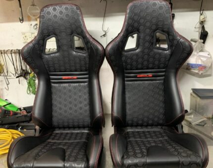 Original Universal Evo 320 front seats