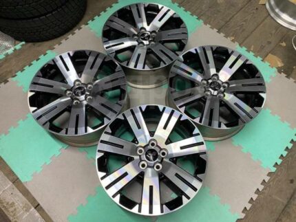Set of 4 Original Mitsubishi wheels 18"
