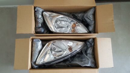 ORIGINAL MITSUBISHI LANCER GLX CS3 HEADLIGHTS