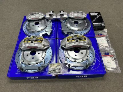 Complete front and rear brakes kits for the Mitsubishi Lancer Evolution X (CZ4A)