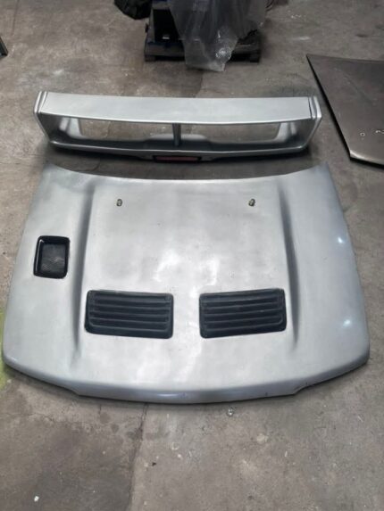 Mitsubishi Lancer Evo 3 hood with rear spoiler