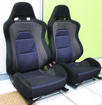 Original pair of front Recaro seats for Mitsubishi Lancer Evo 8